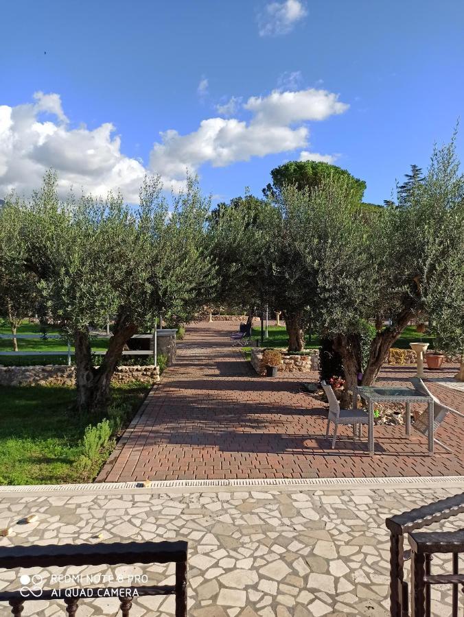Residenza Nosy Be Villa Palombara Sabina Buitenkant foto